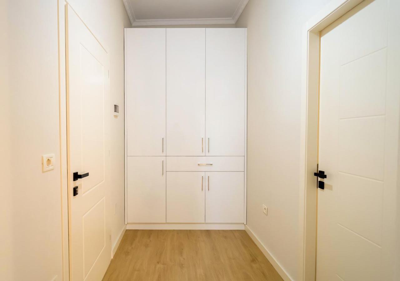 Home Inn Apartment 2 Near City Center Tirana Extérieur photo