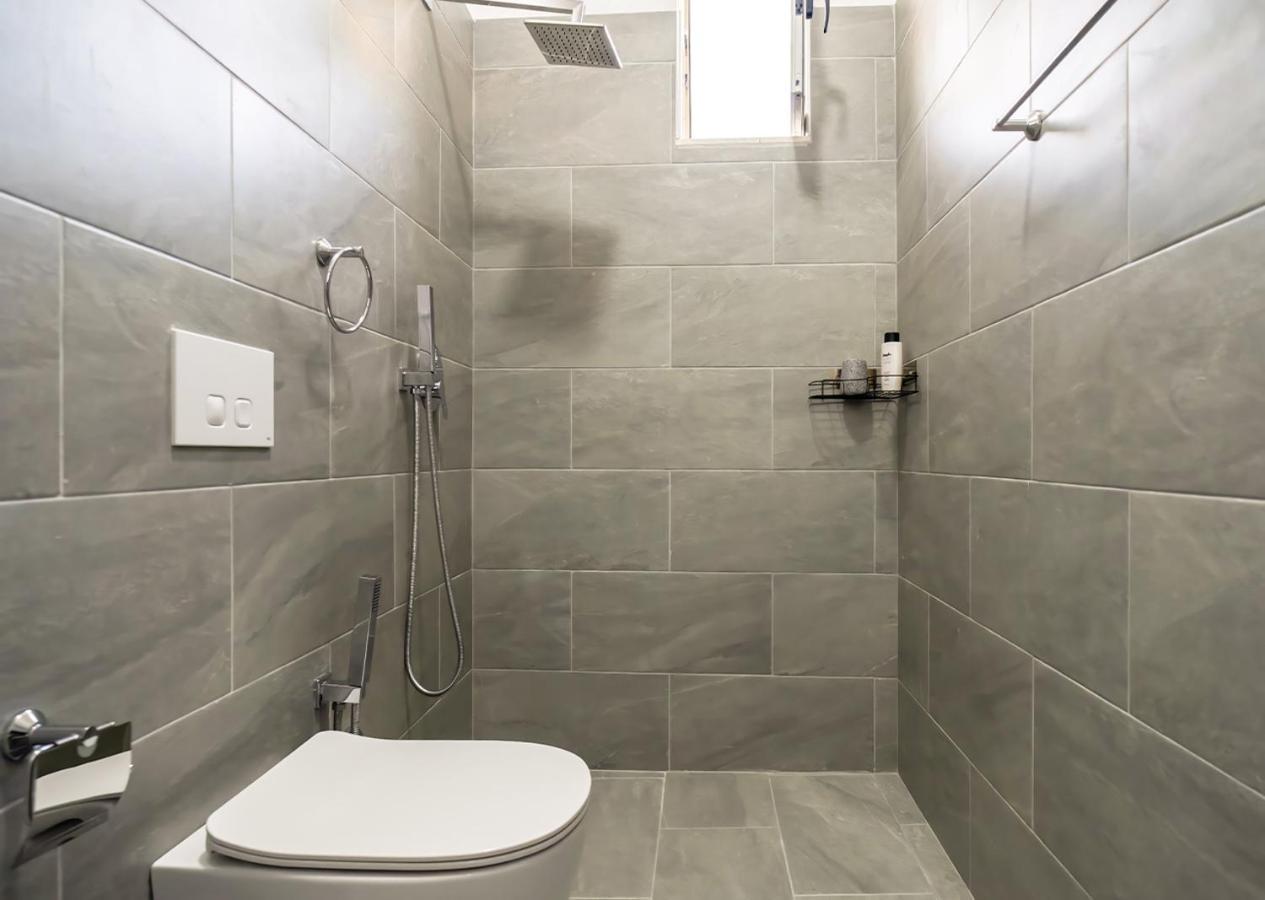 Home Inn Apartment 2 Near City Center Tirana Extérieur photo